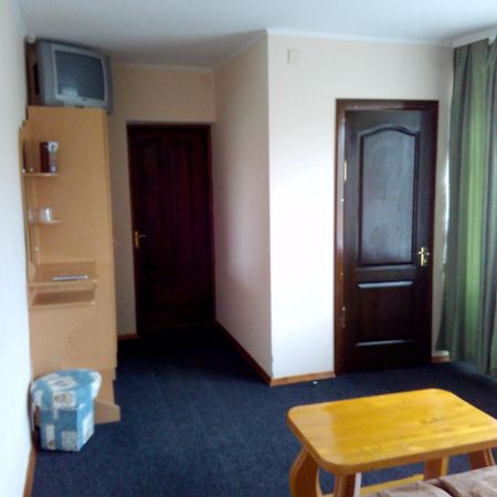 Malyvo Hotel Deliatyn ภายนอก รูปภาพ